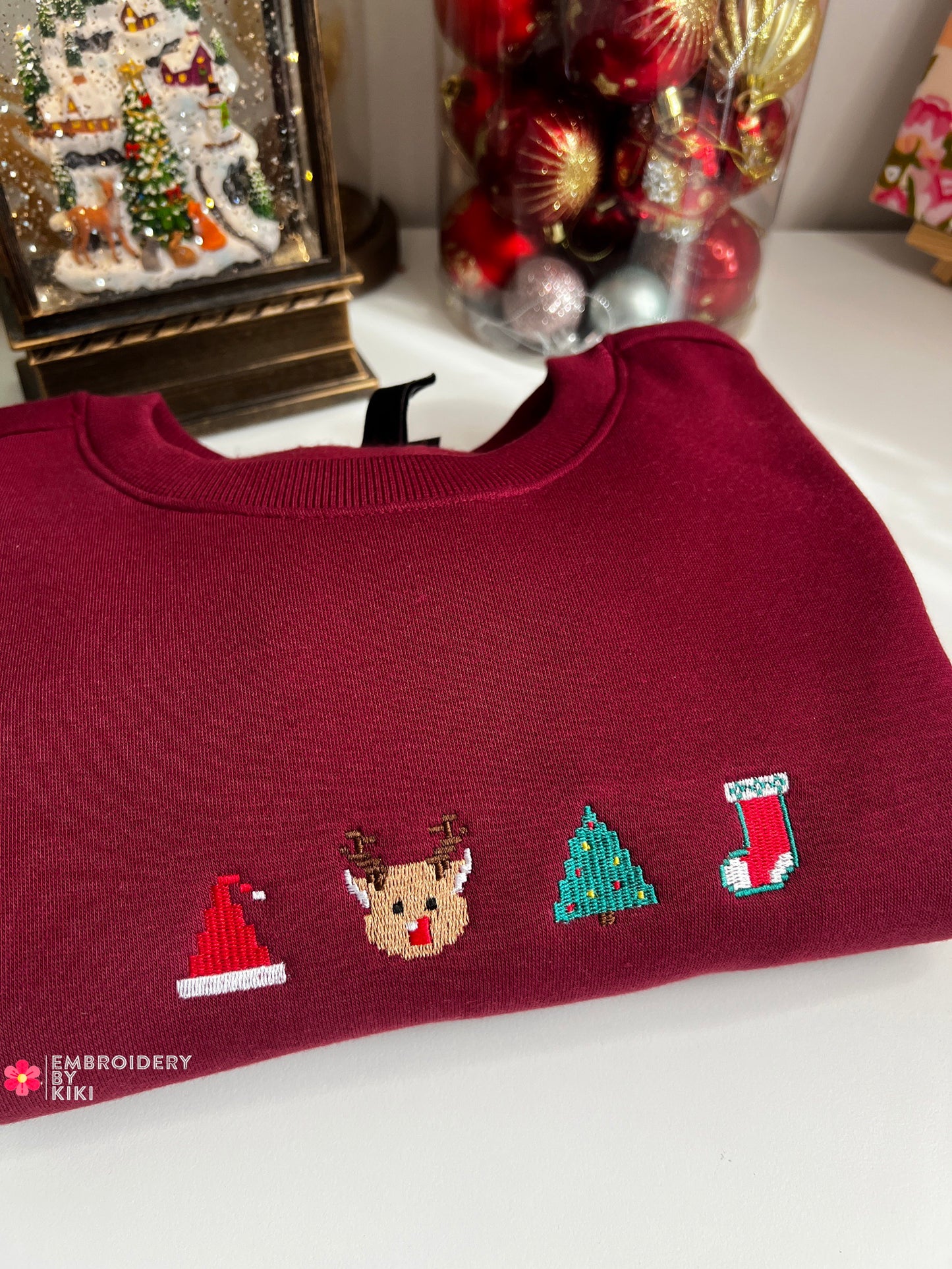 Pixelated Retro Christmas sweatshirt