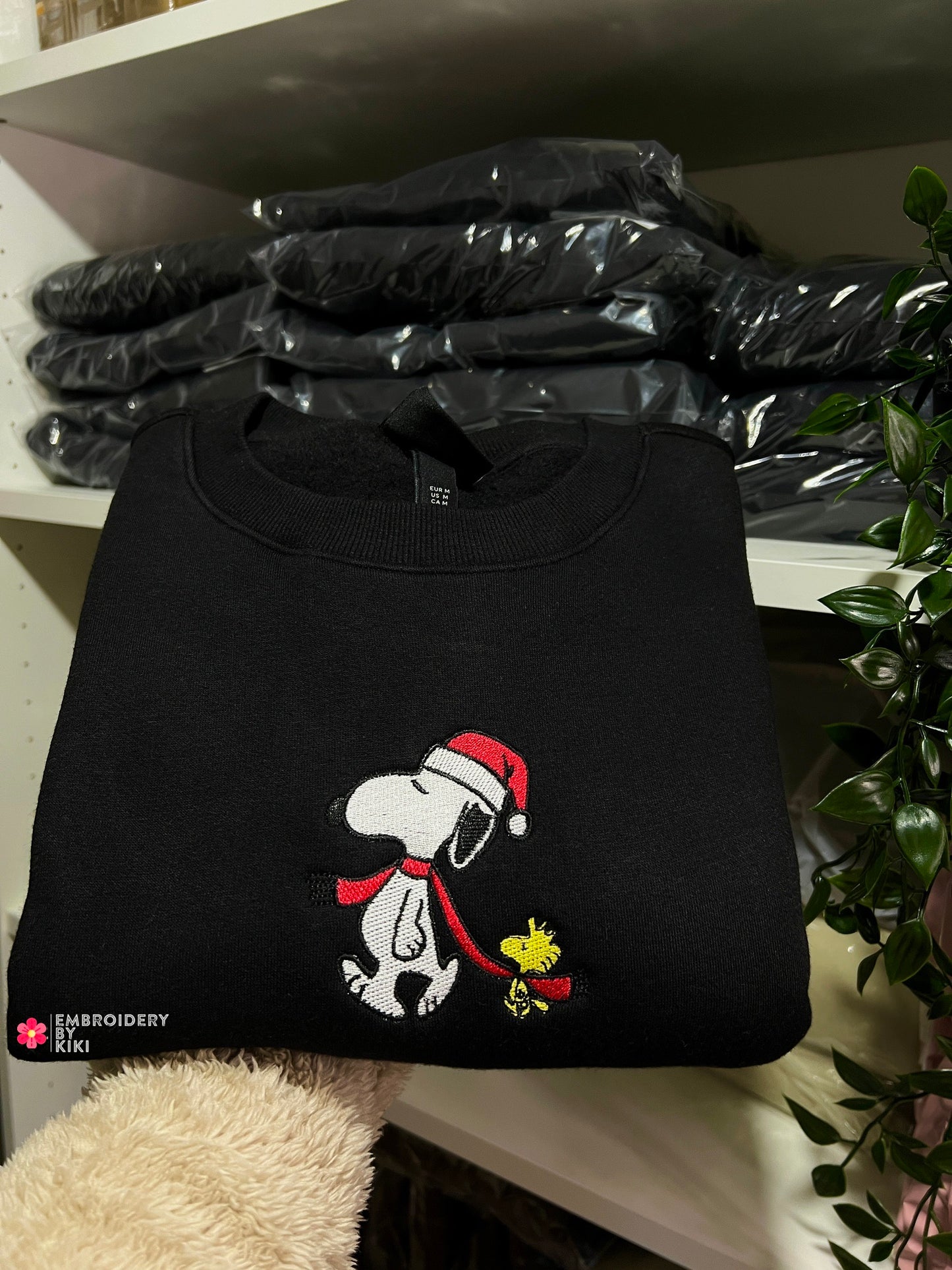 Snoopy walking sweatshirt