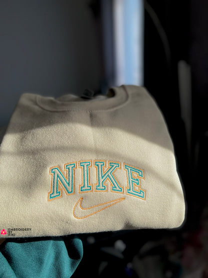 Nike sweatshirt